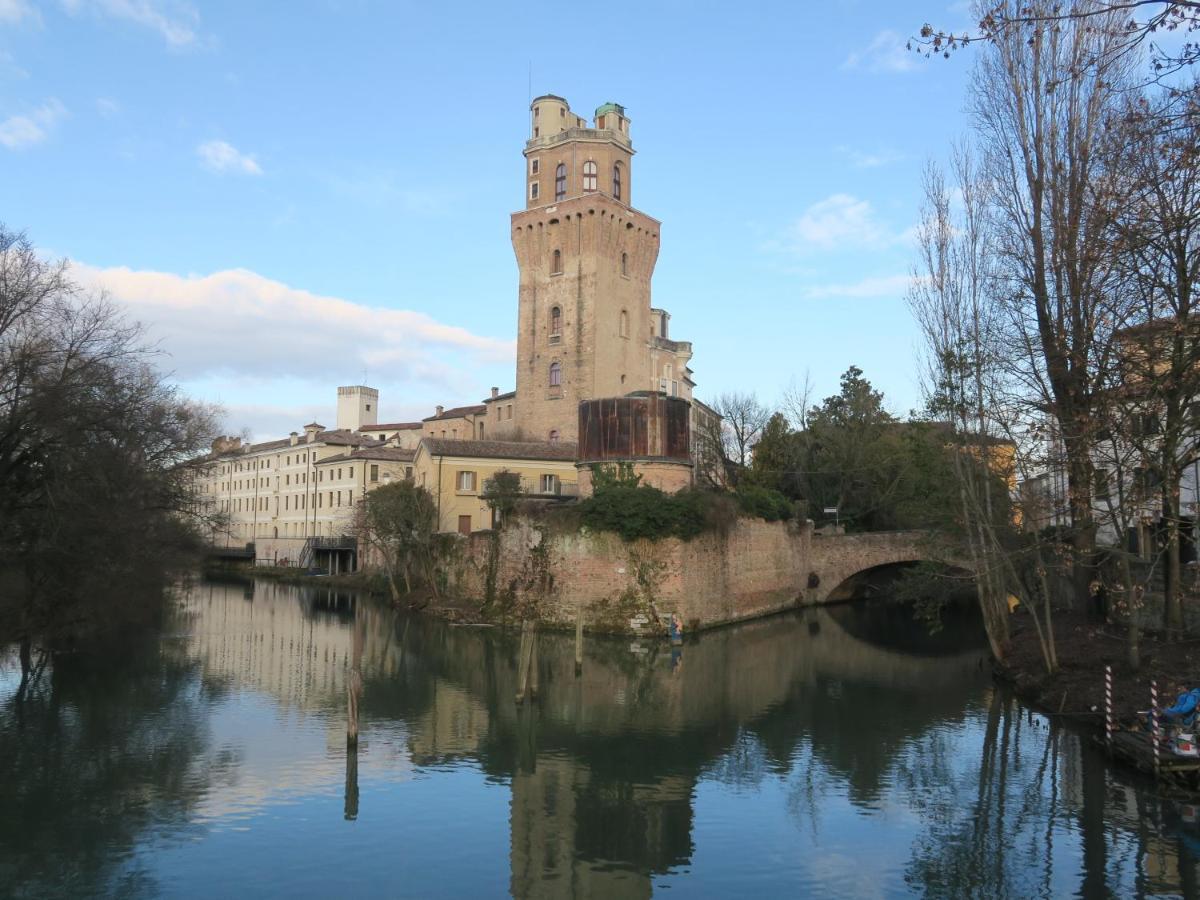 Foresteria Conti, Sulle Tracce Di Shakespeare *
